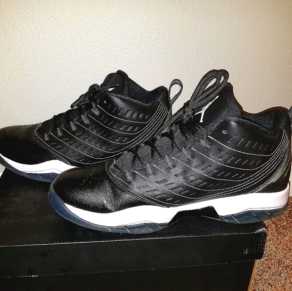 Air Jordan Velocity Size 10.5 - Picture 4 of 14
